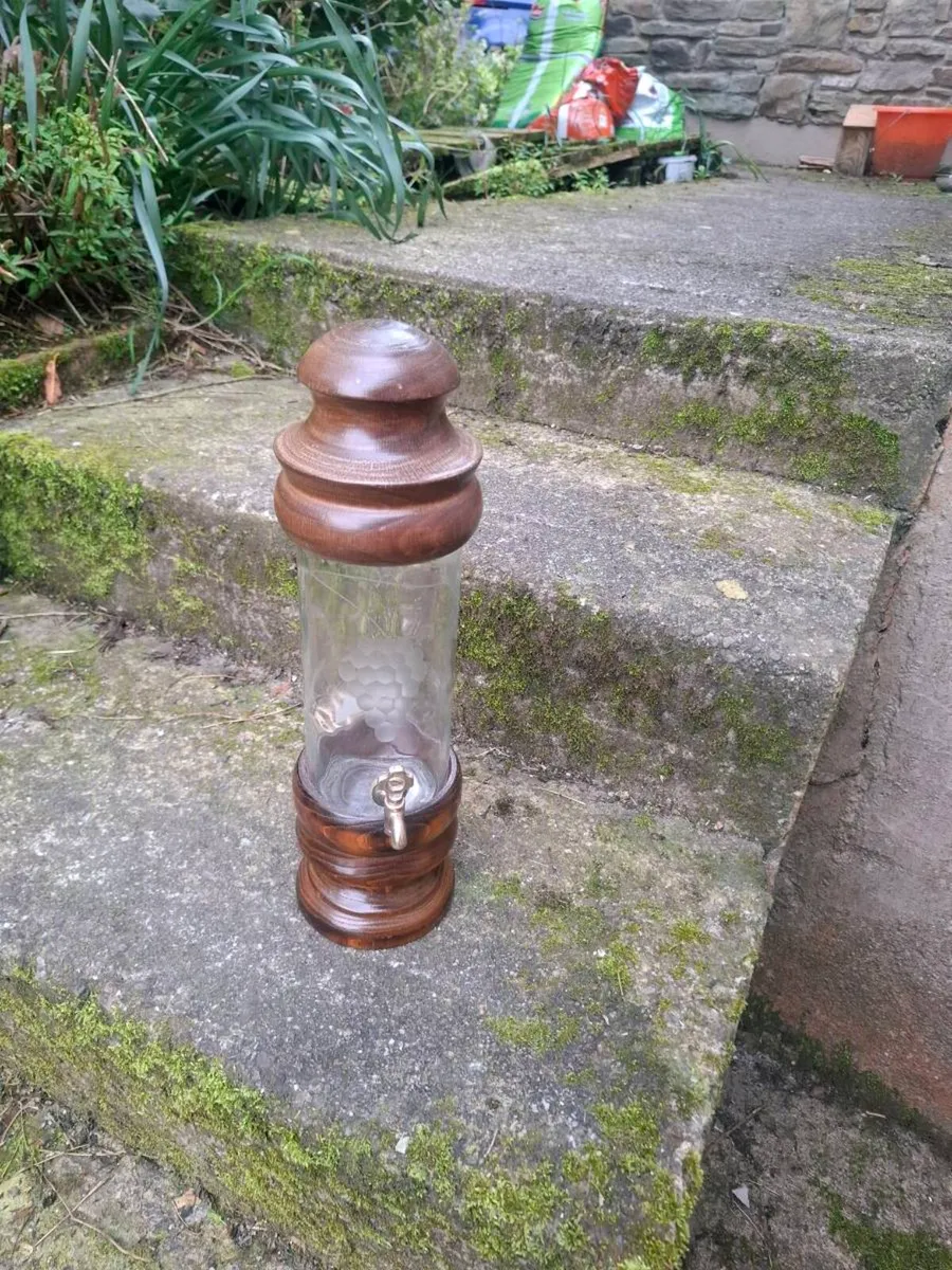 Glass bottle carafe possible to post - Image 2