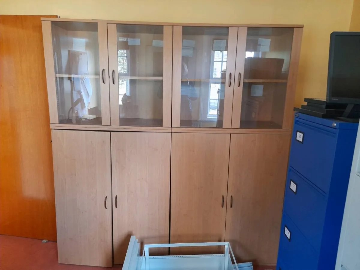 Office furniture - Image 2