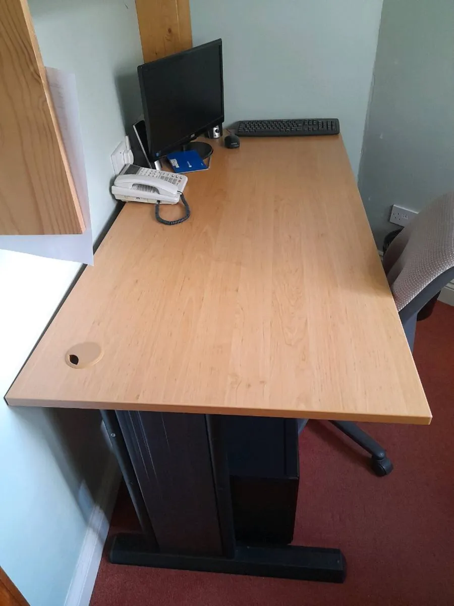 Office furniture - Image 3