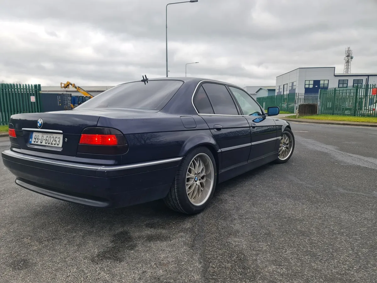 BMW 7-Series 1999 - Image 3