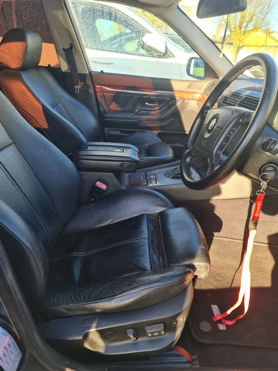 BMW 7-Series 1999 - Image 4