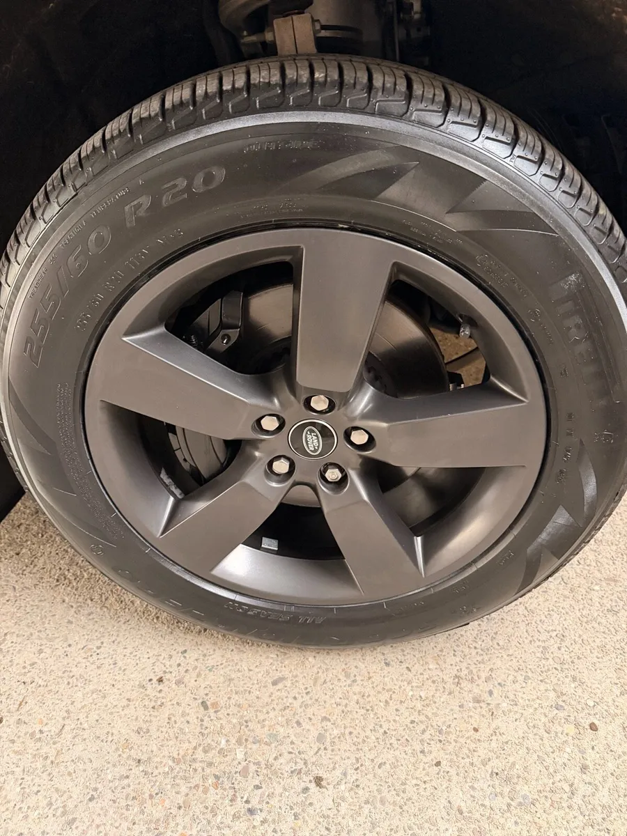 Full Set of 5 Genuine Defender Wheels and Tyres - Image 3