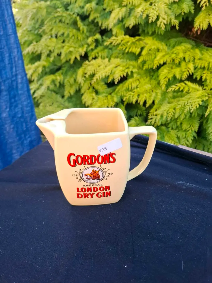 Gordon gin jug postage possible - Image 3