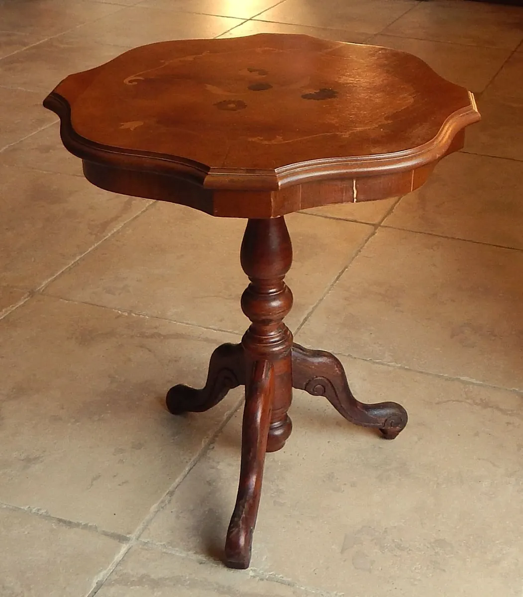 Italian Style Marquetry Pedestal Side Table - Image 1