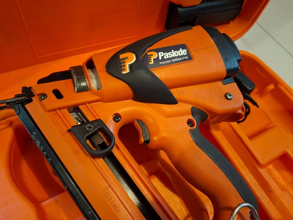 Paslode im65A F16 2nd fix Nail Gun"Fully Serviced" - Image 3