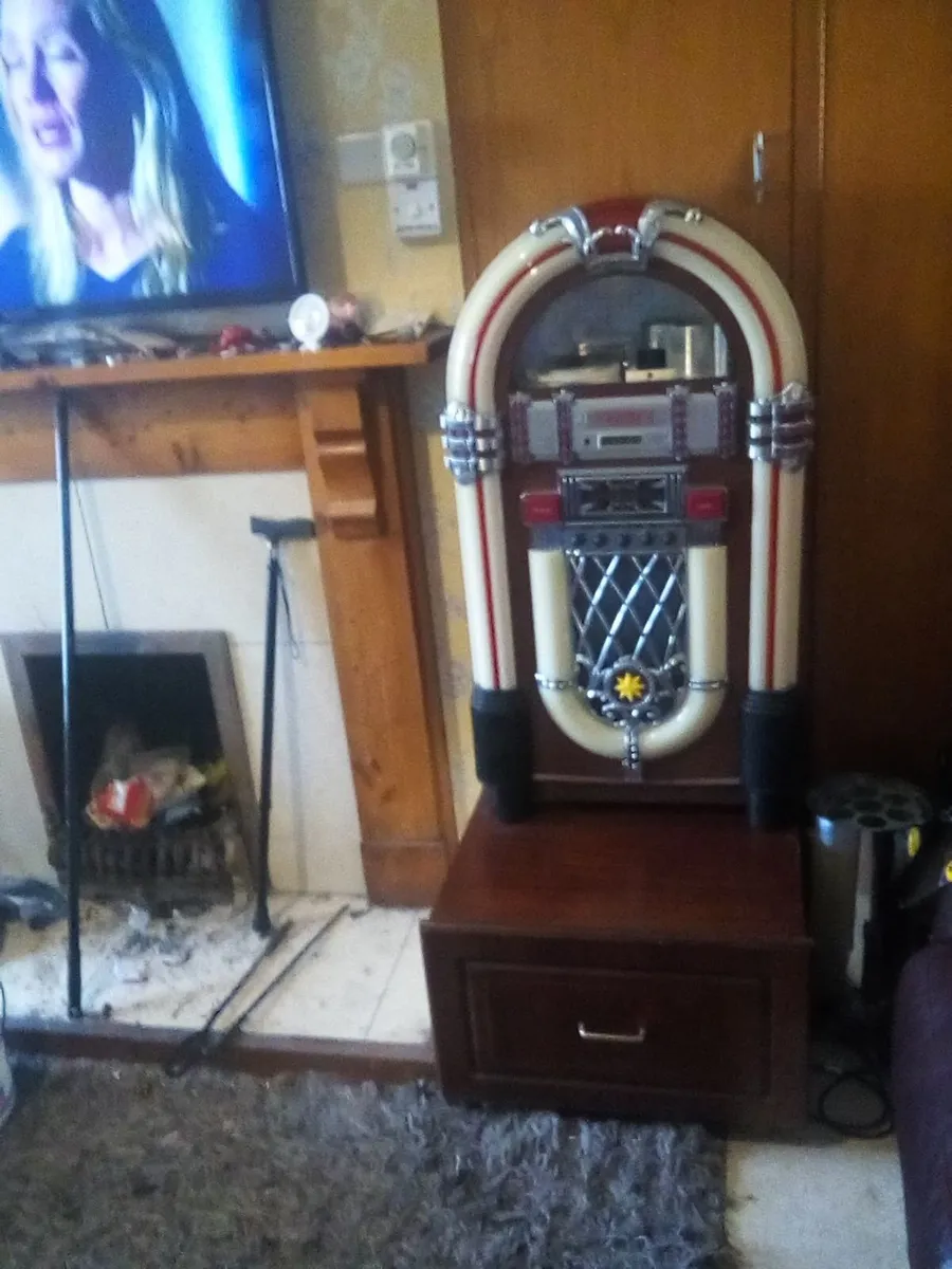 "Steepletone" full size cd juke box - Image 2