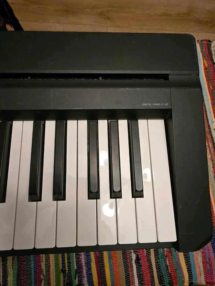 Yamaha P-45 digital piano - Image 2