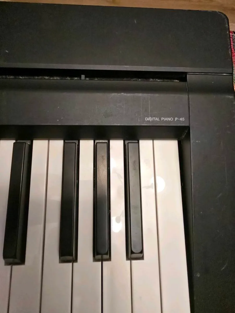 Yamaha P-45 digital piano - Image 3