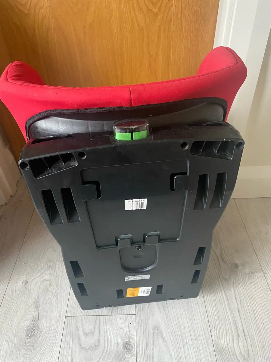 Maxi cosi car seat - Image 3