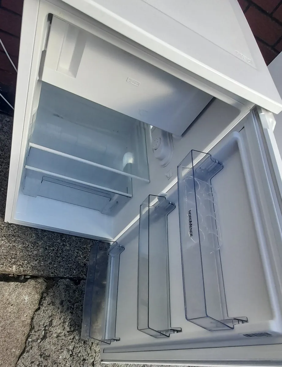 Normende undercounter fridge freezer for sale - Image 3