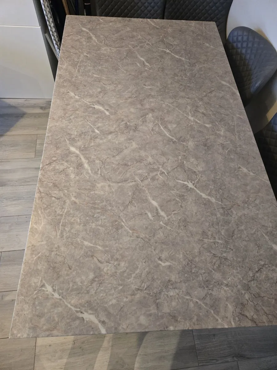 Kitchen table - Image 4