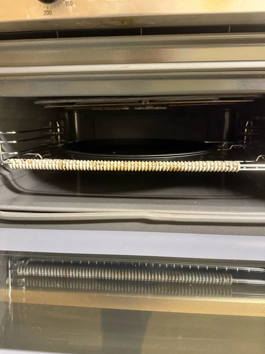 Bosch series 4 double oven - excellent condition - Image 3