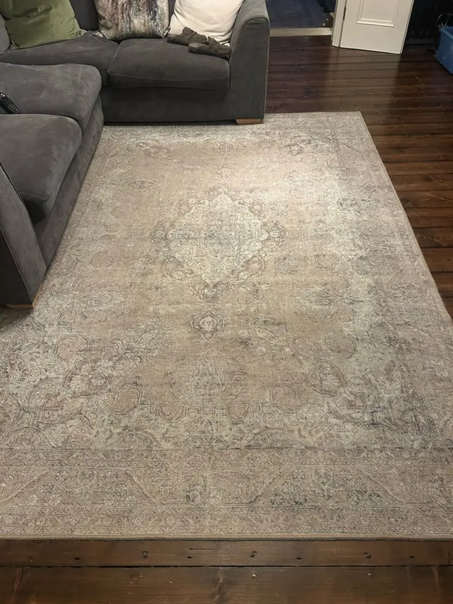 Kukoon distressed washable rug - Image 2