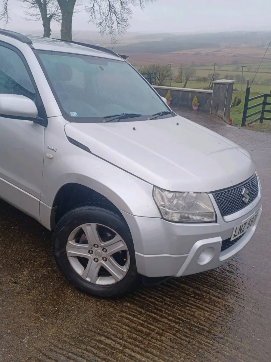 Suzuki grand  vitara - Image 1