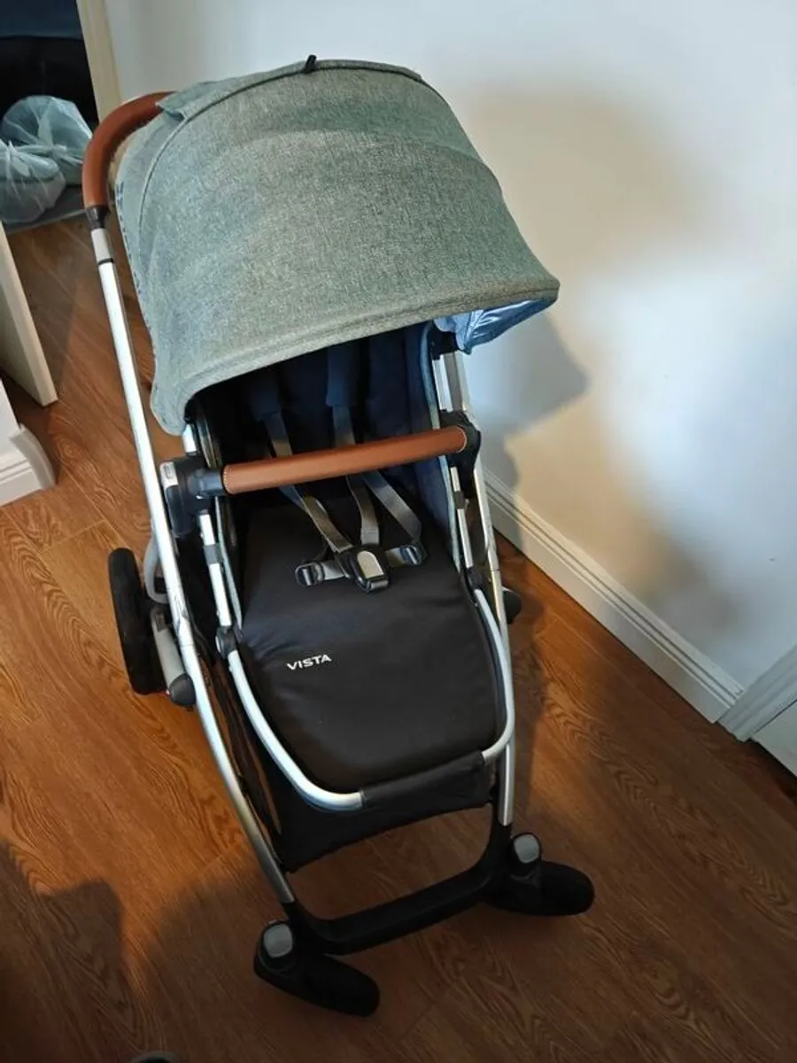 UppaBaby Vista (Excellent Condition) - Image 1