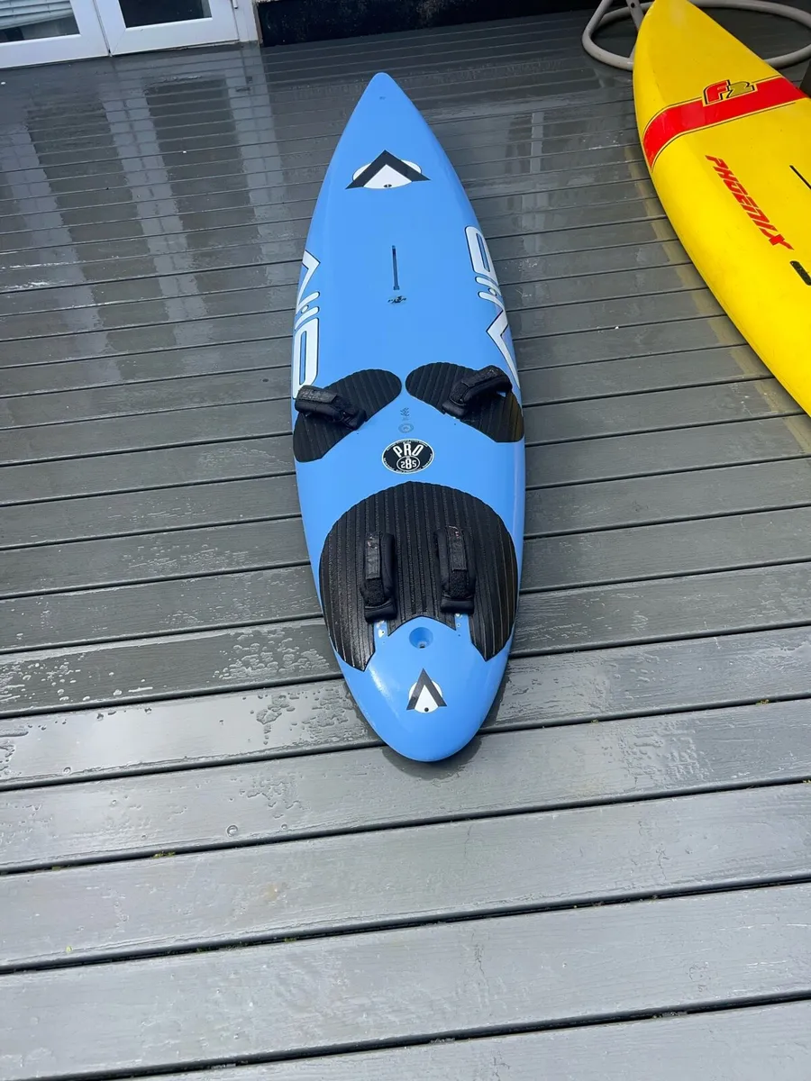Windsurf board and bag - Image 3