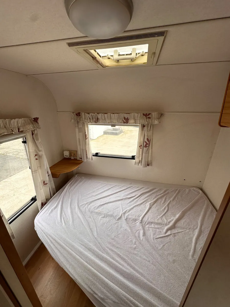 ✨BARGAIN AVONDALE BIANCO 4 BERTH FIXED BED✨ - Image 3