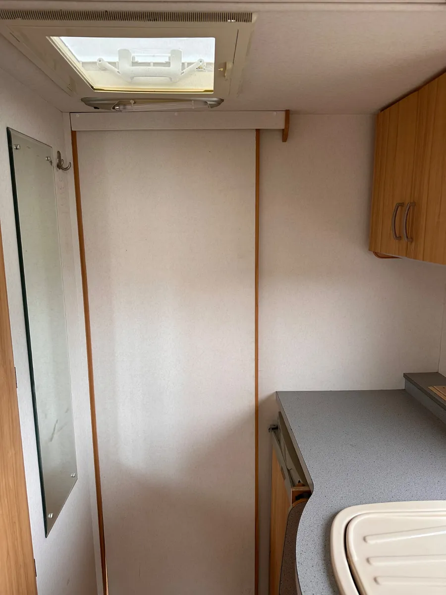 ✨BARGAIN AVONDALE BIANCO 4 BERTH FIXED BED✨ - Image 4