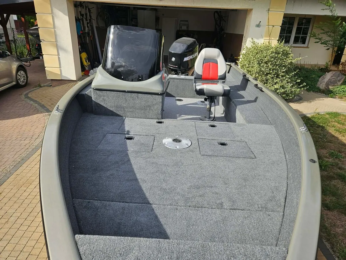 Fishing Boat Tracker V16 Pro Guide - Image 3