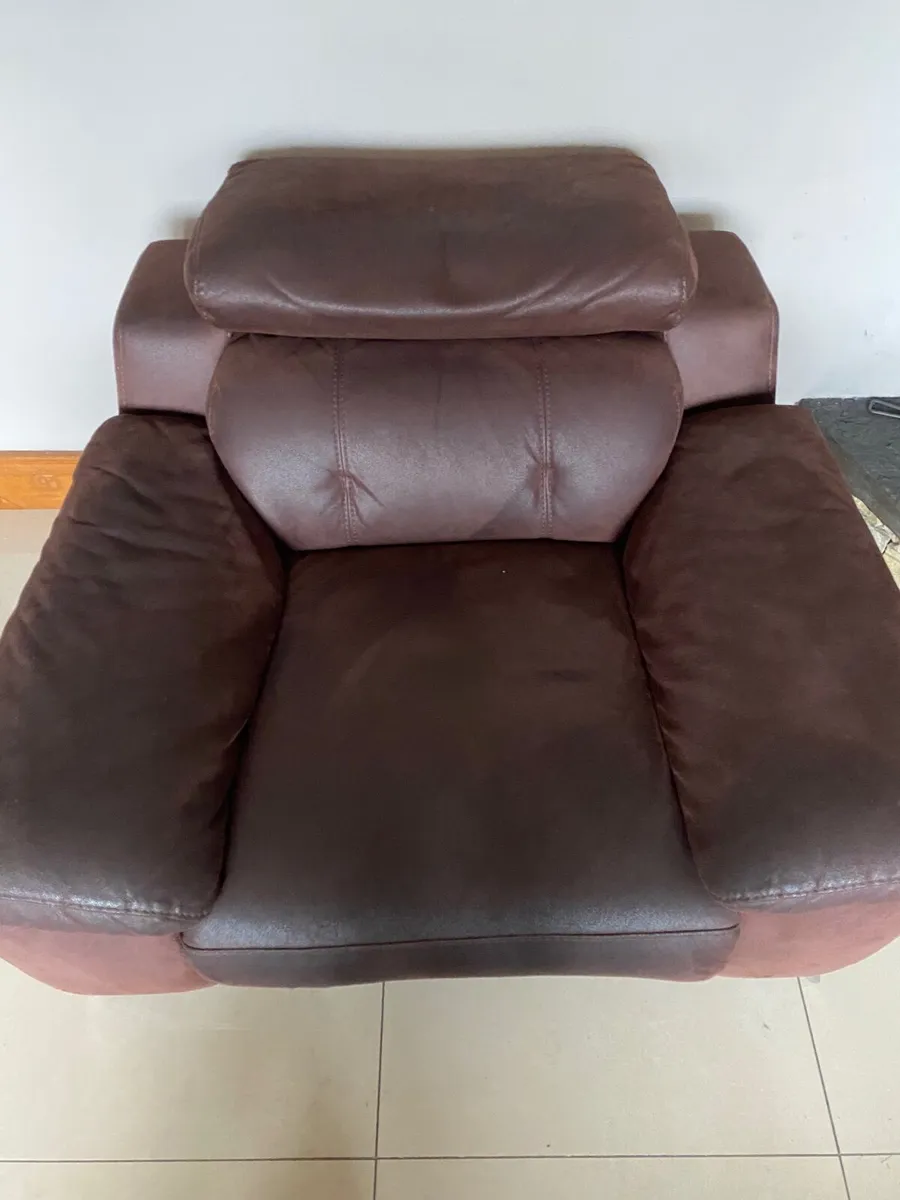 Electric reclining armchair - Image 2