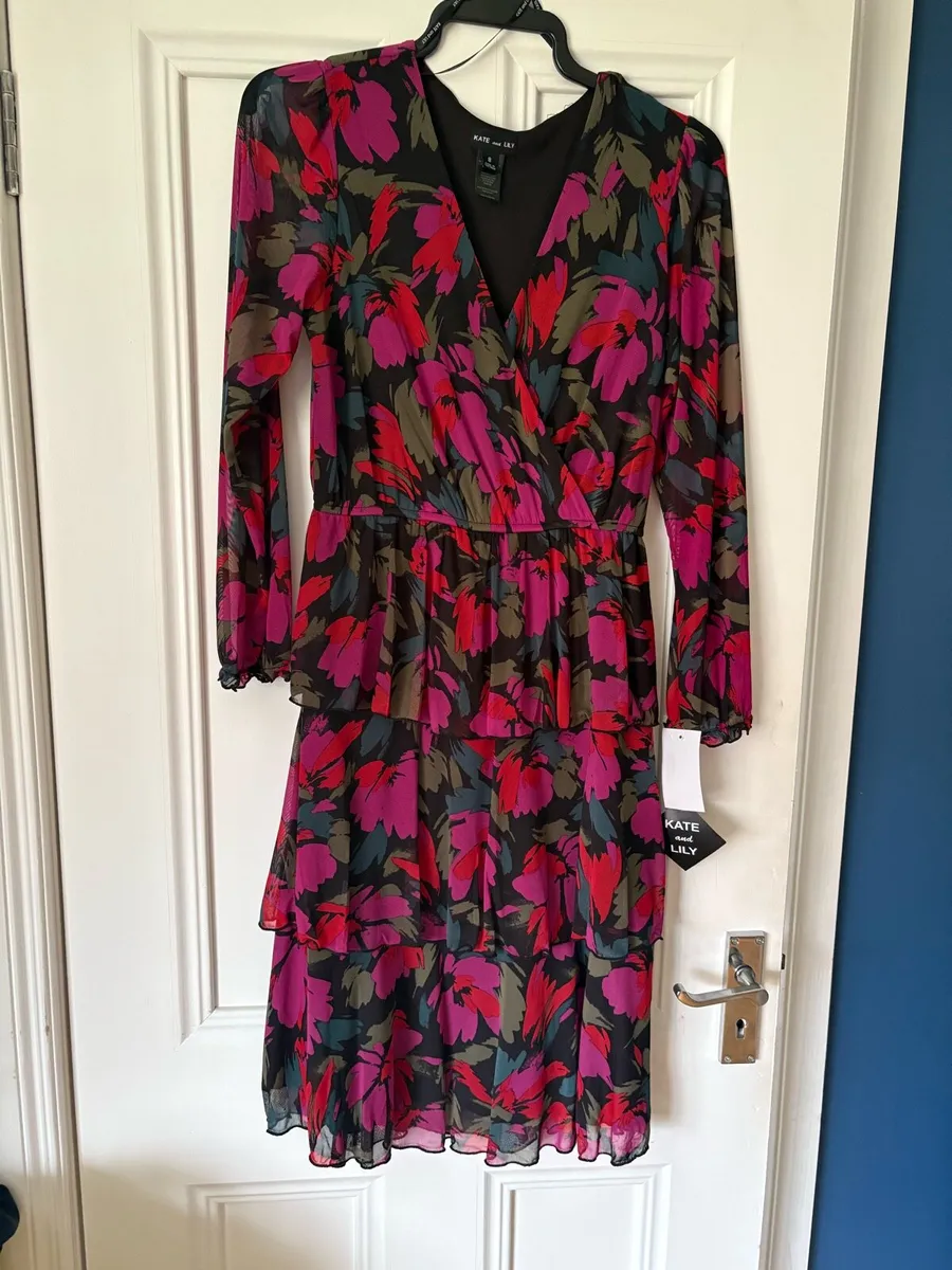 Ladies dress - Image 1