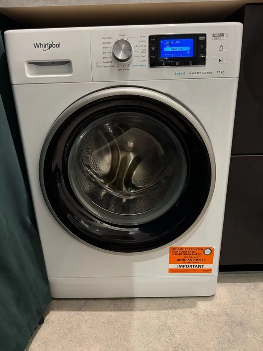 Whirlpool 11 kg Washing Machine - like new - Image 2