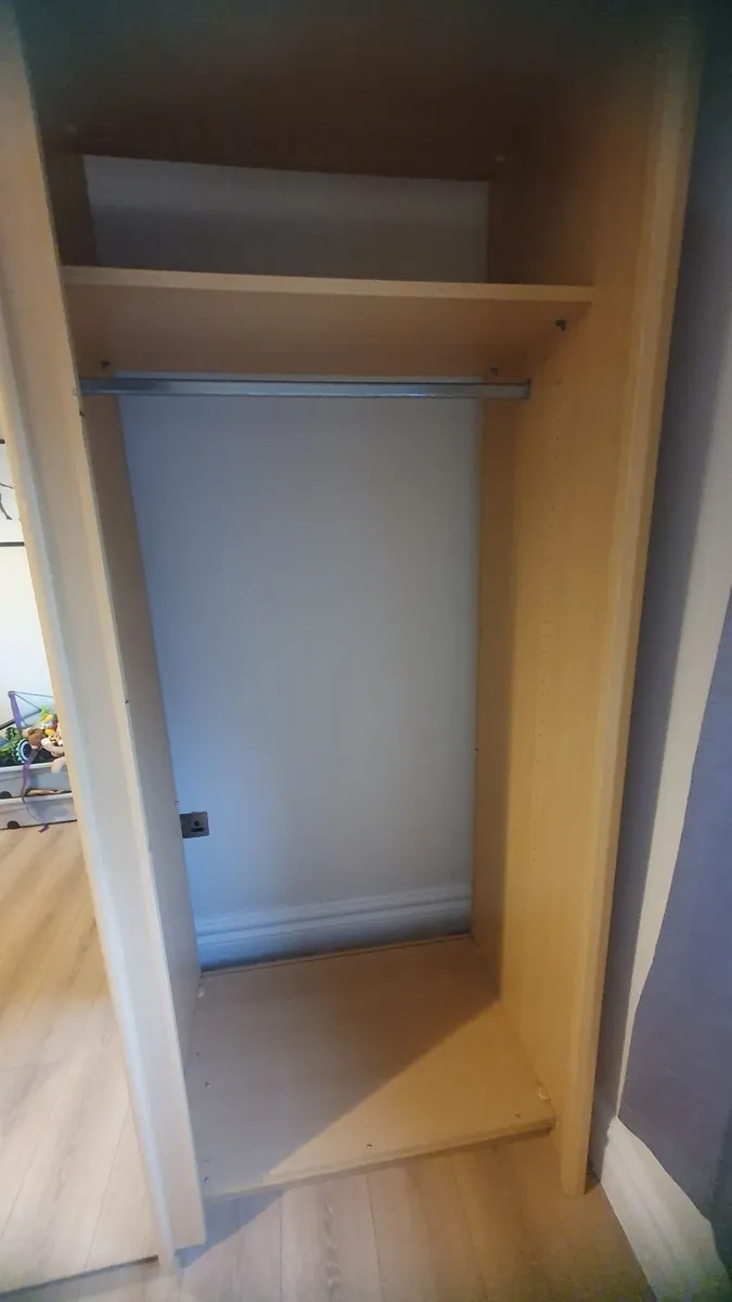 Mirrored Sliding Door Wardrobe - Image 2