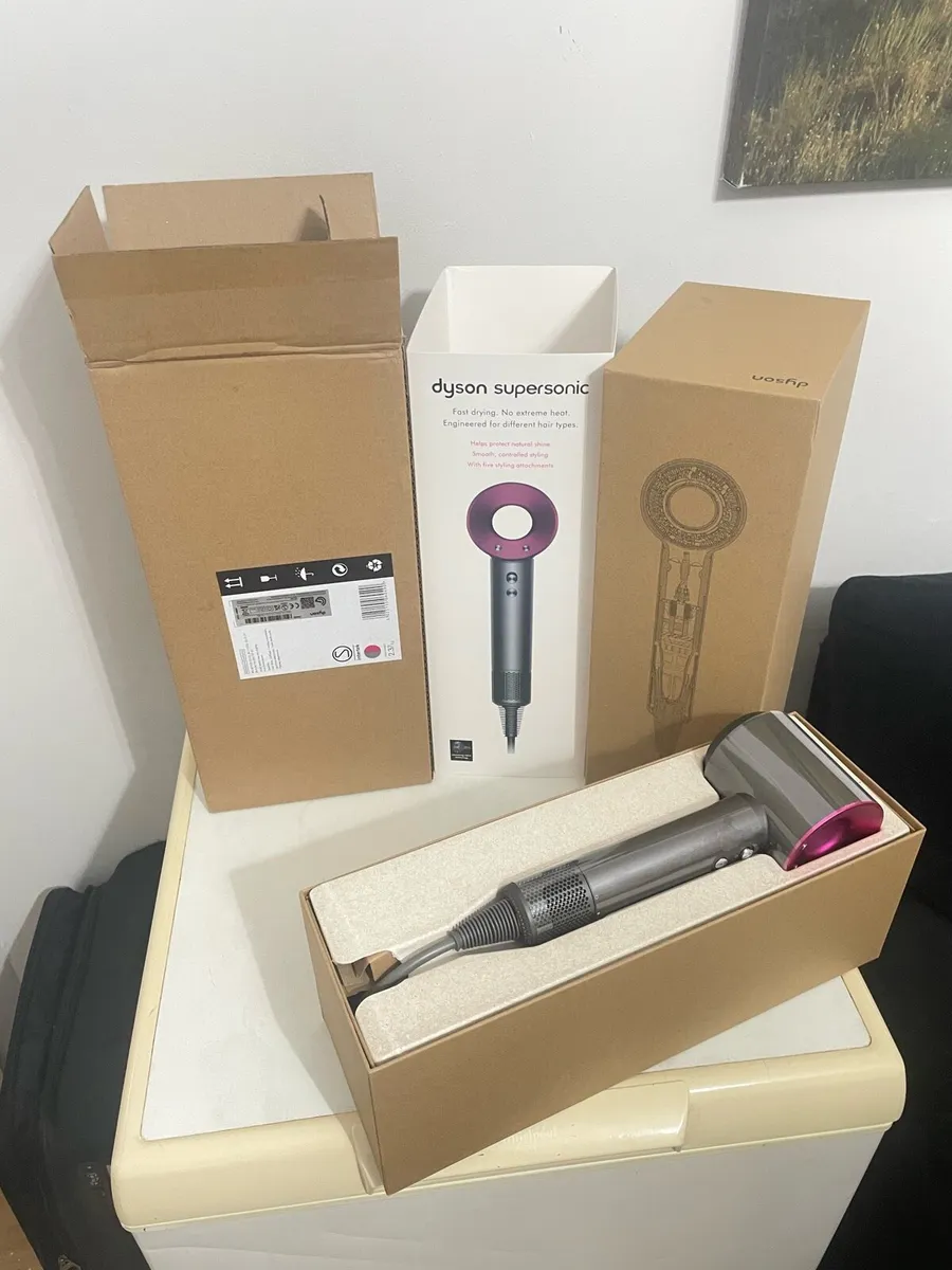 Dyson Supersonic Hairdryer - Image 4