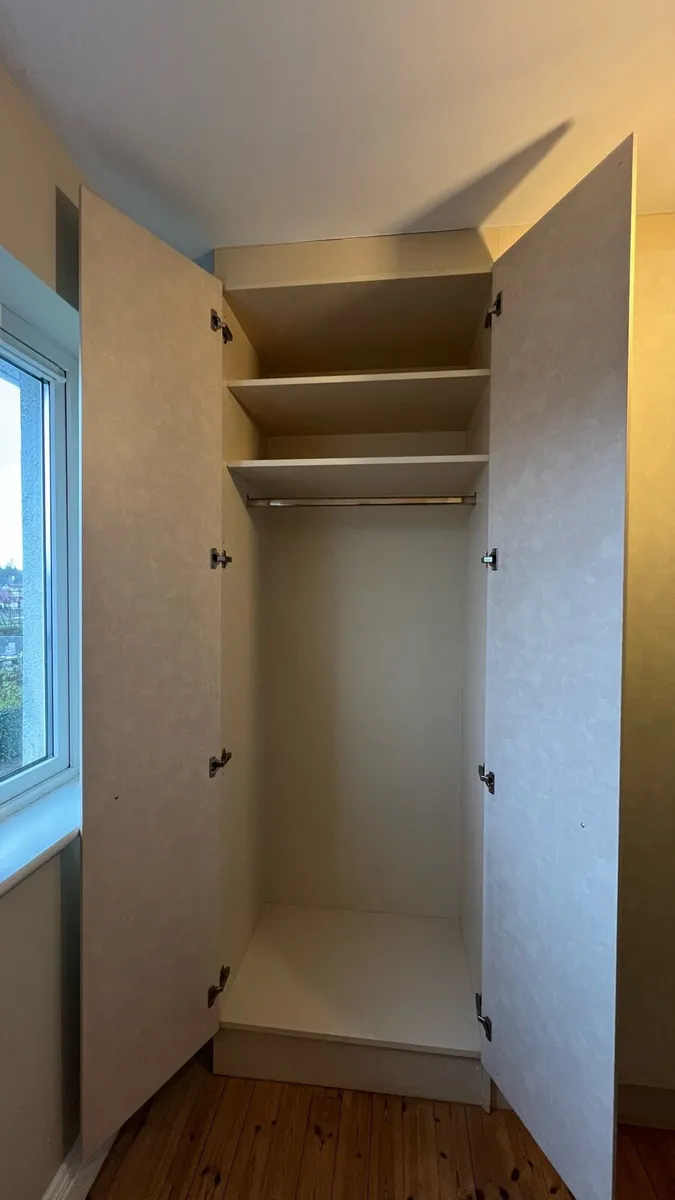 Built in wardrobes - Image 3