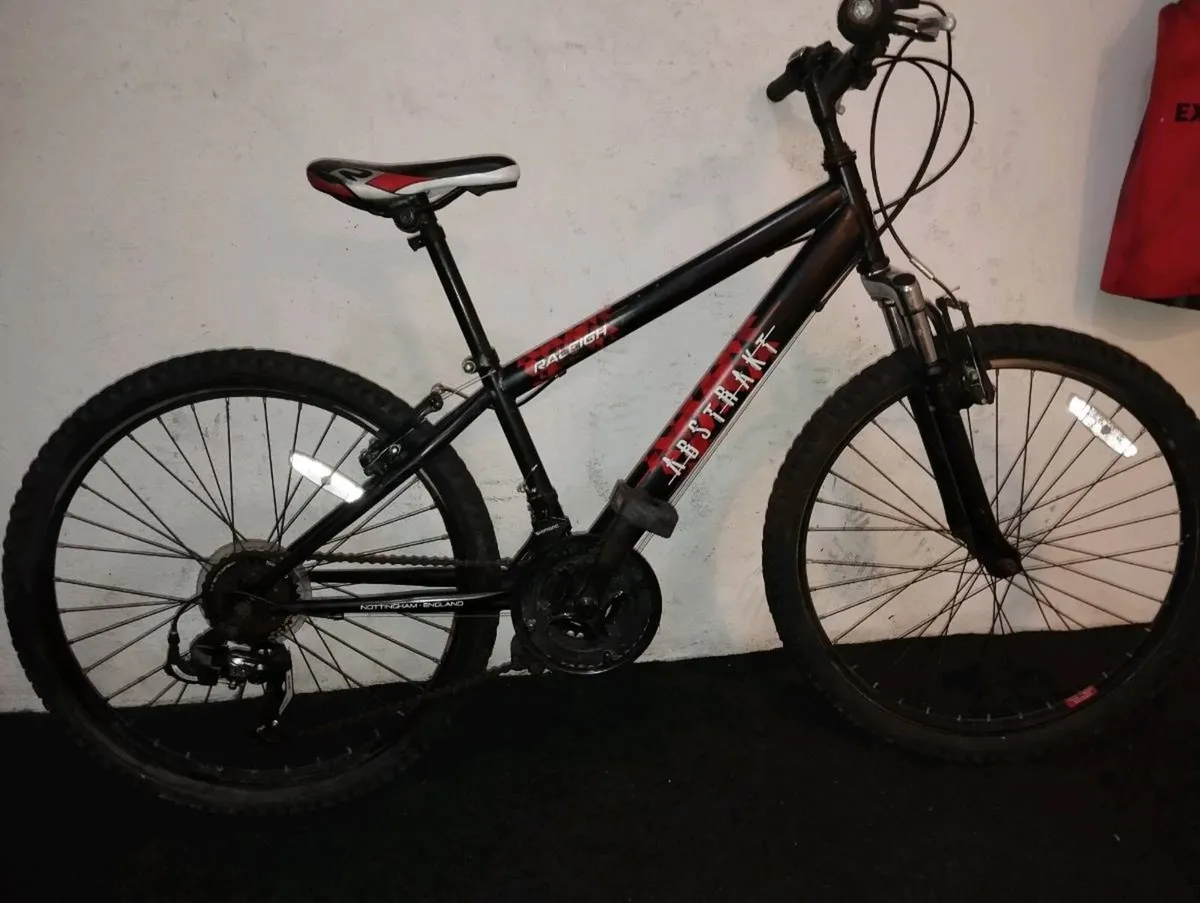 Boys 24inch bike - Image 1
