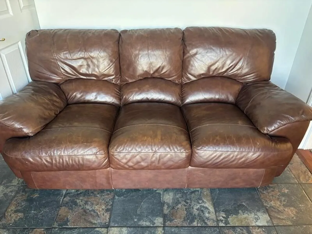 Used 5 Seat Leather Living Room Set - Image 3