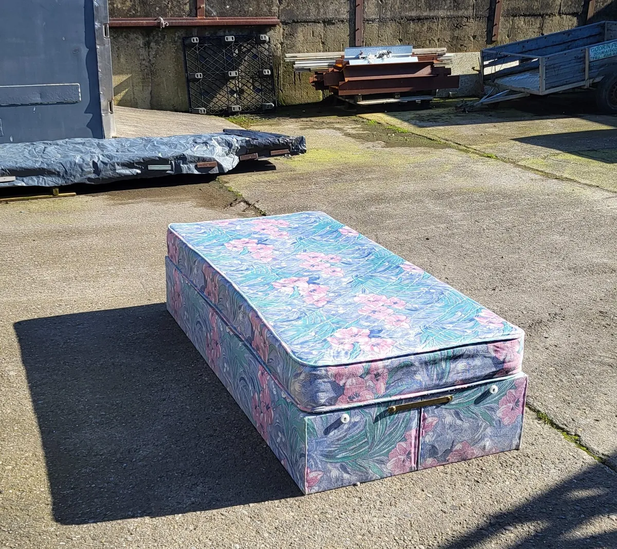 Single Bed - Image 1