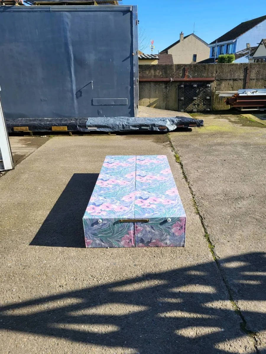 Single Bed - Image 4