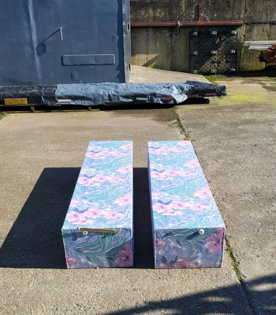 Single Bed - Image 3