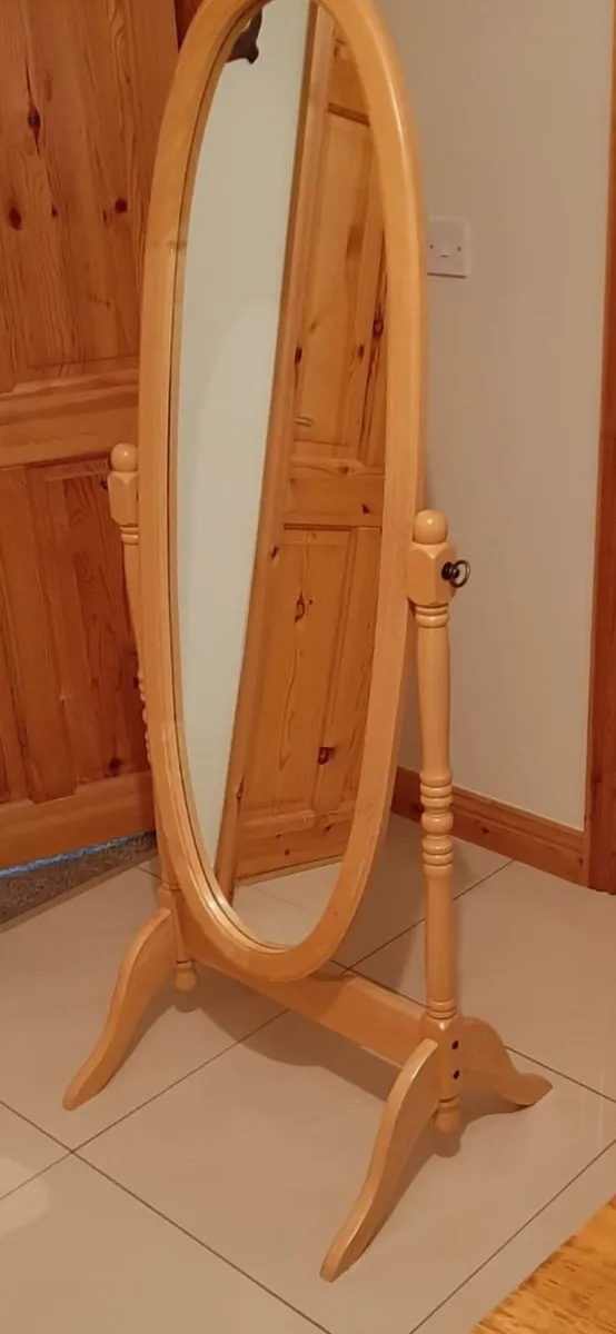 Tall free standing mirror
