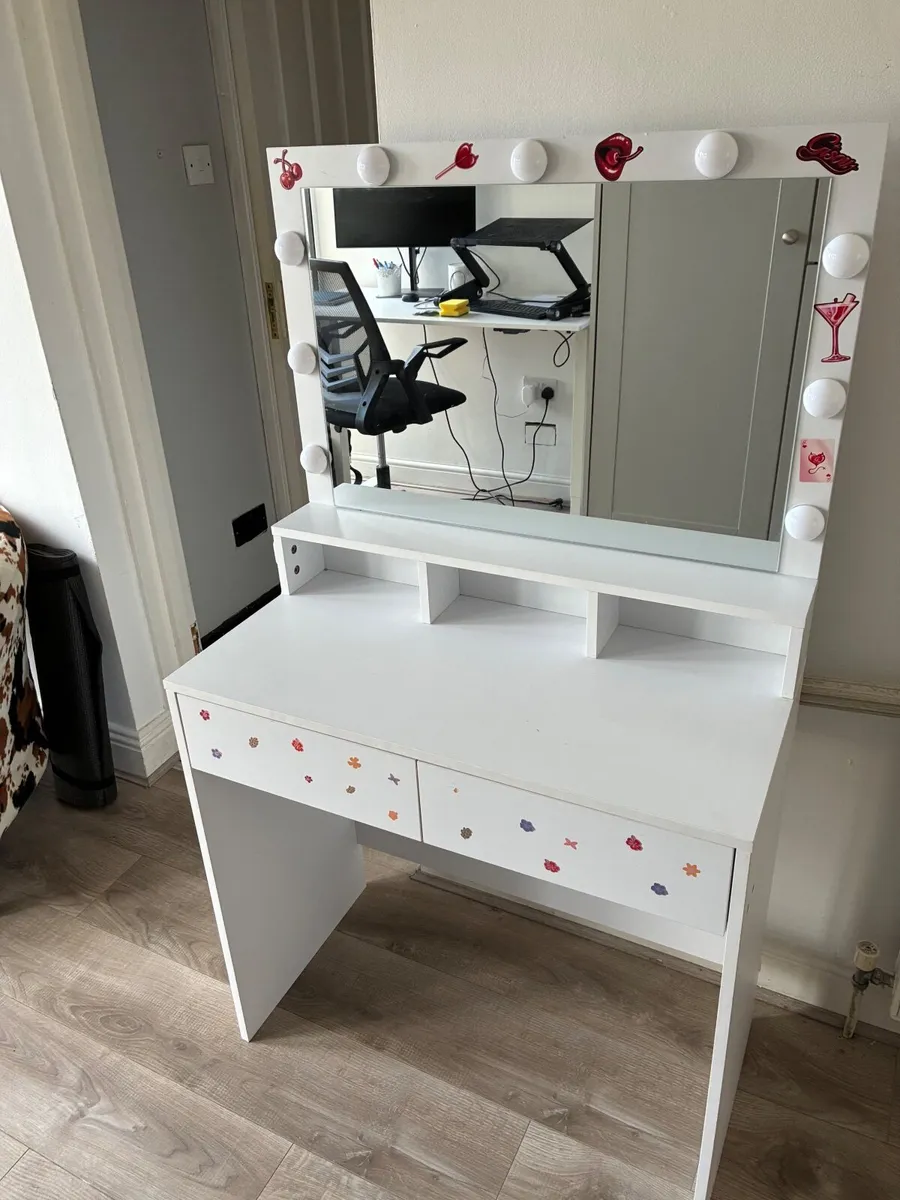 Vanity Desk - Image 2