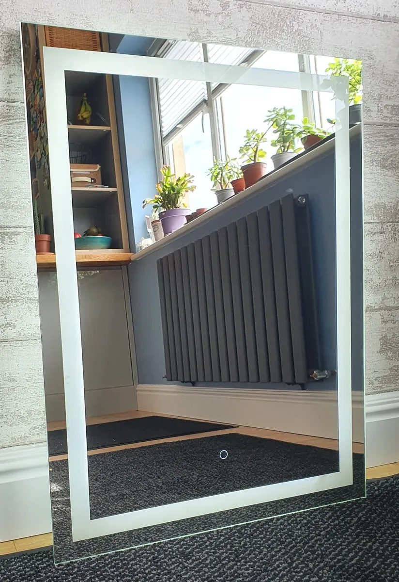 LED Bathroom Mirror 80x60cm Touch Switch Bright - Image 2