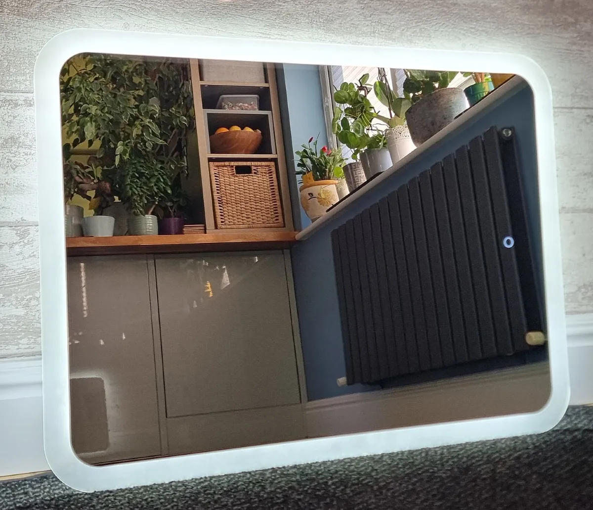 LED Bathroom Mirror Bluetooth Speakers Fog Free - Image 3