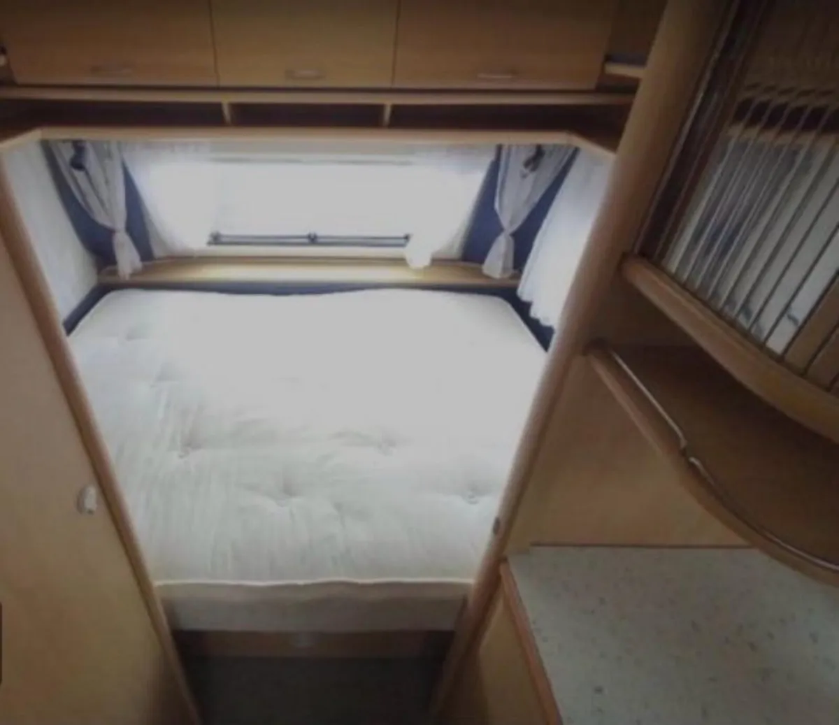 Dethleffs Caravan - Image 3