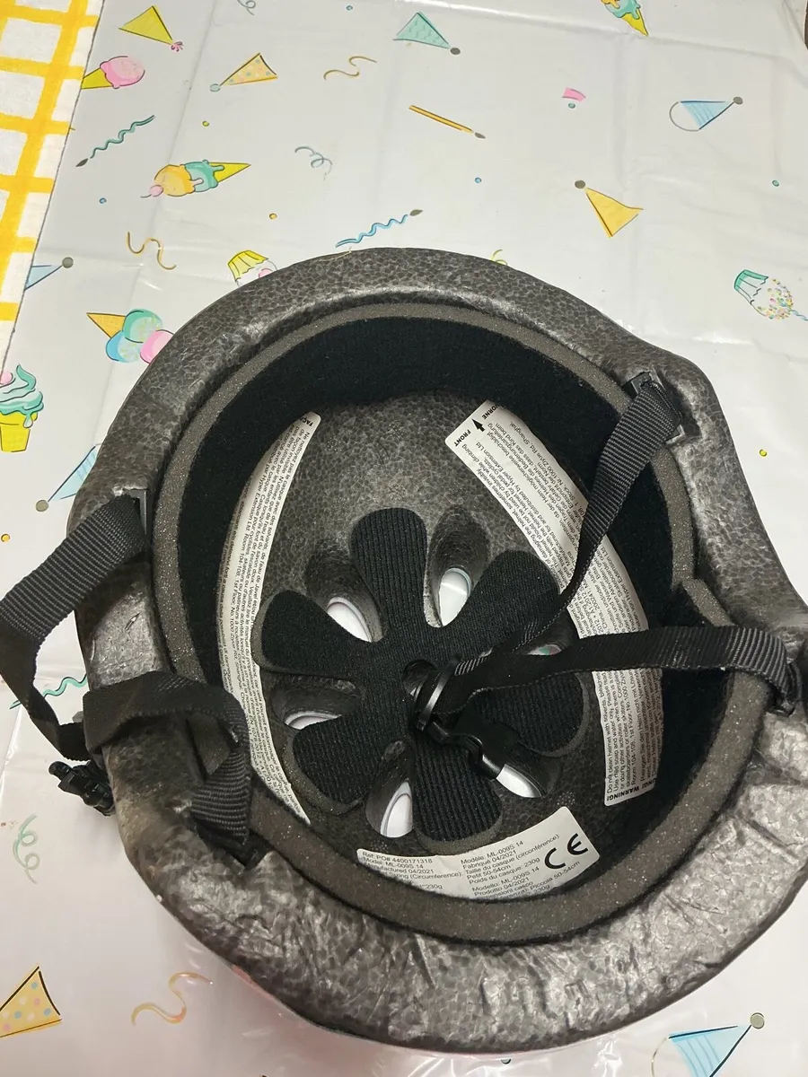 Bike helmet - Image 4