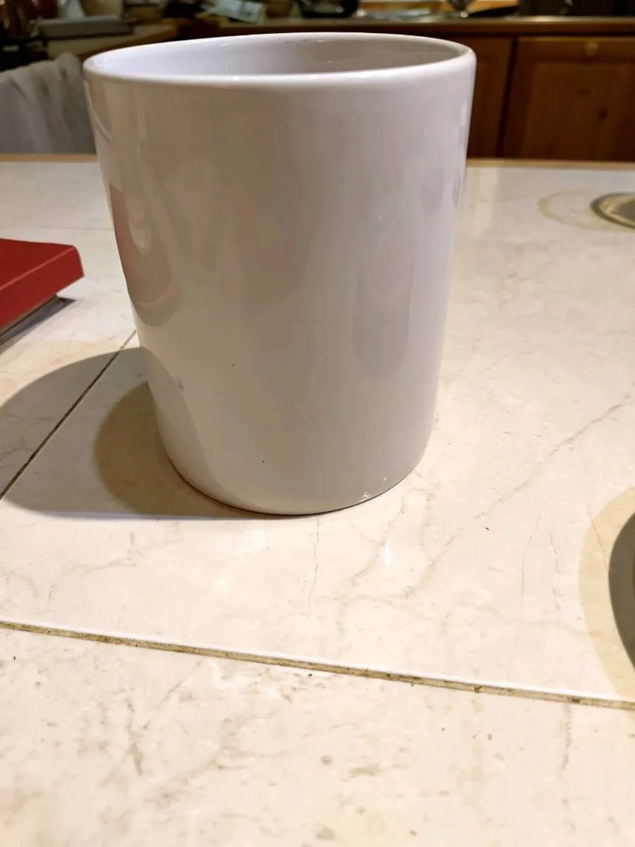 Mr Men Mr Messy ceramic jar - Image 2