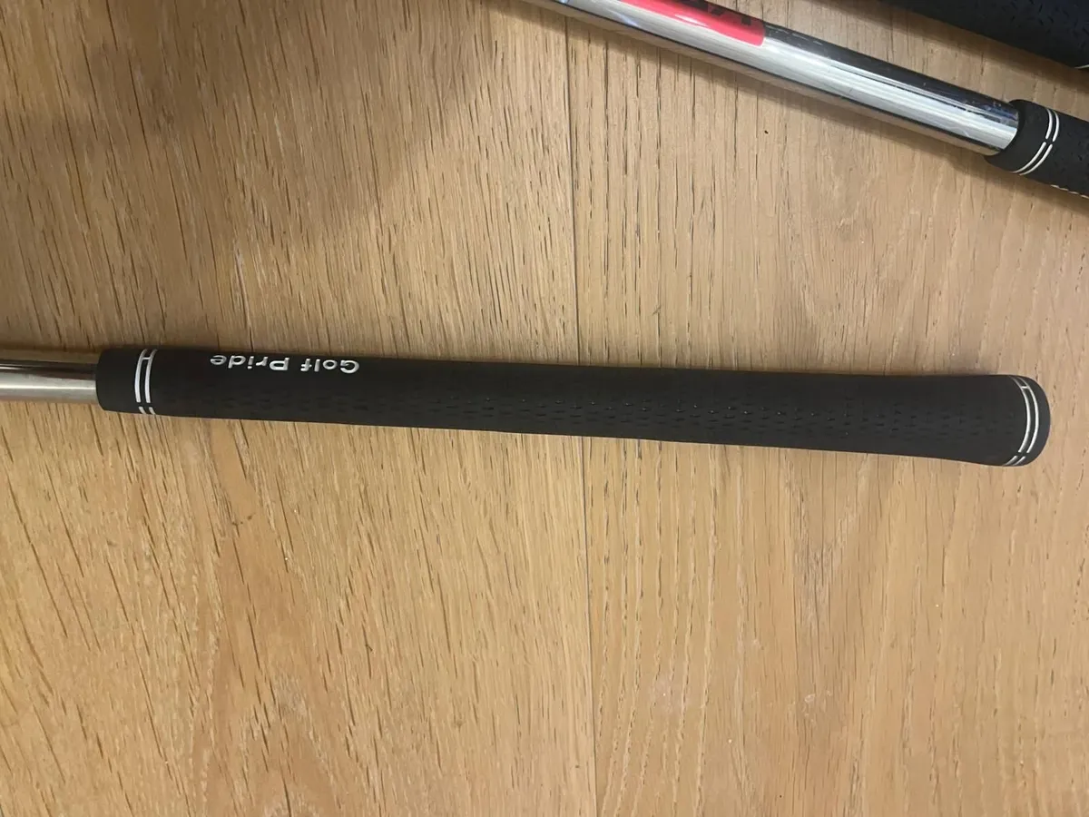 Mizuno JPX923 Hot Metal irons + T24 GW - Image 3