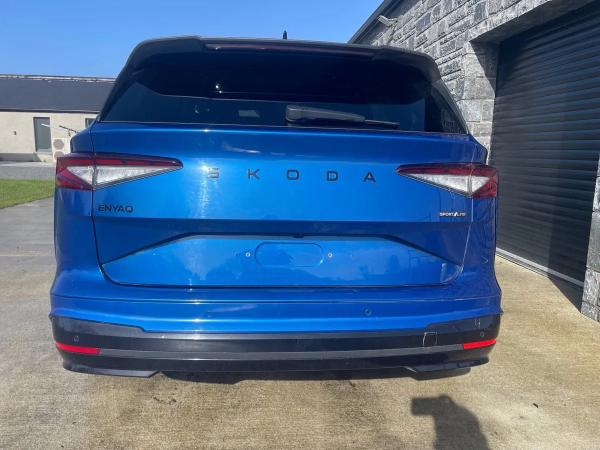 252  Skoda Enyaq 85 Sportline - Image 4