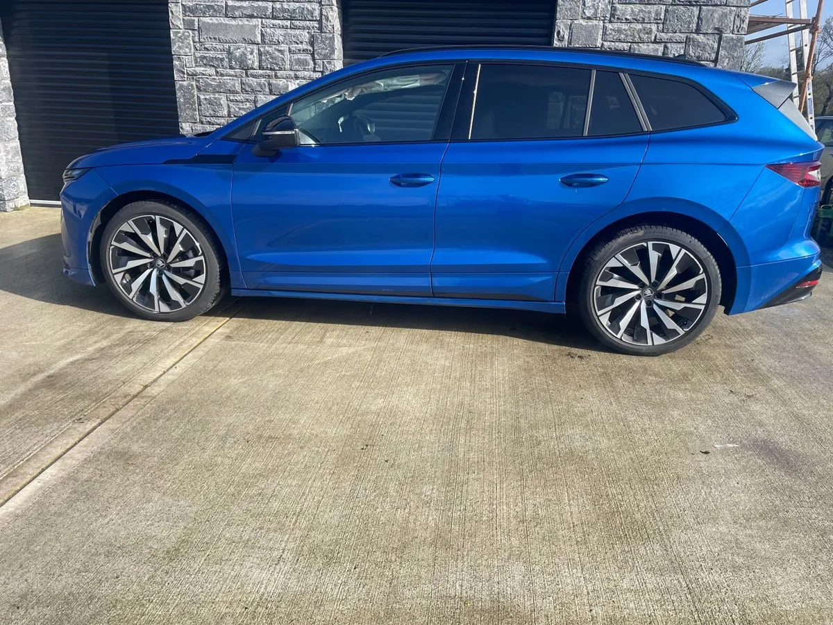 252  Skoda Enyaq 85 Sportline - Image 1
