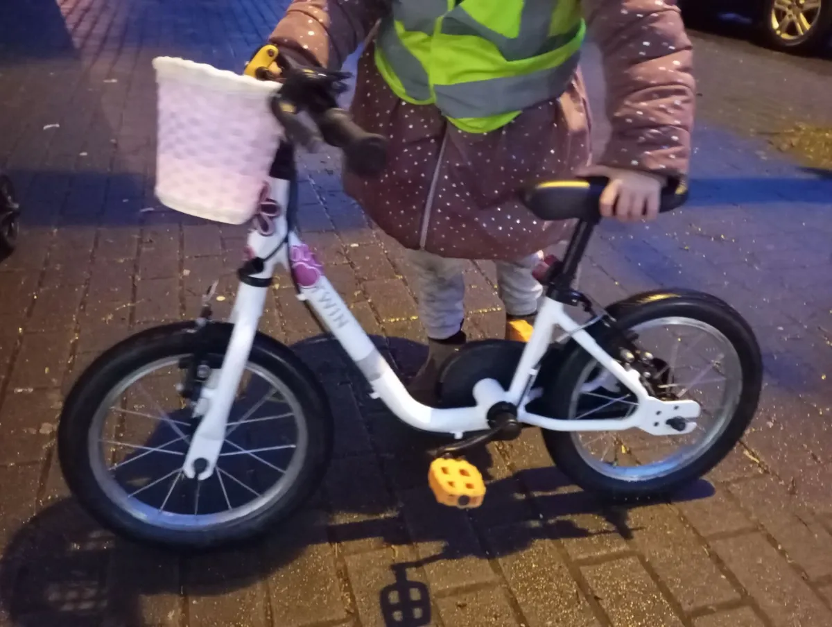 Kids bike - Image 1