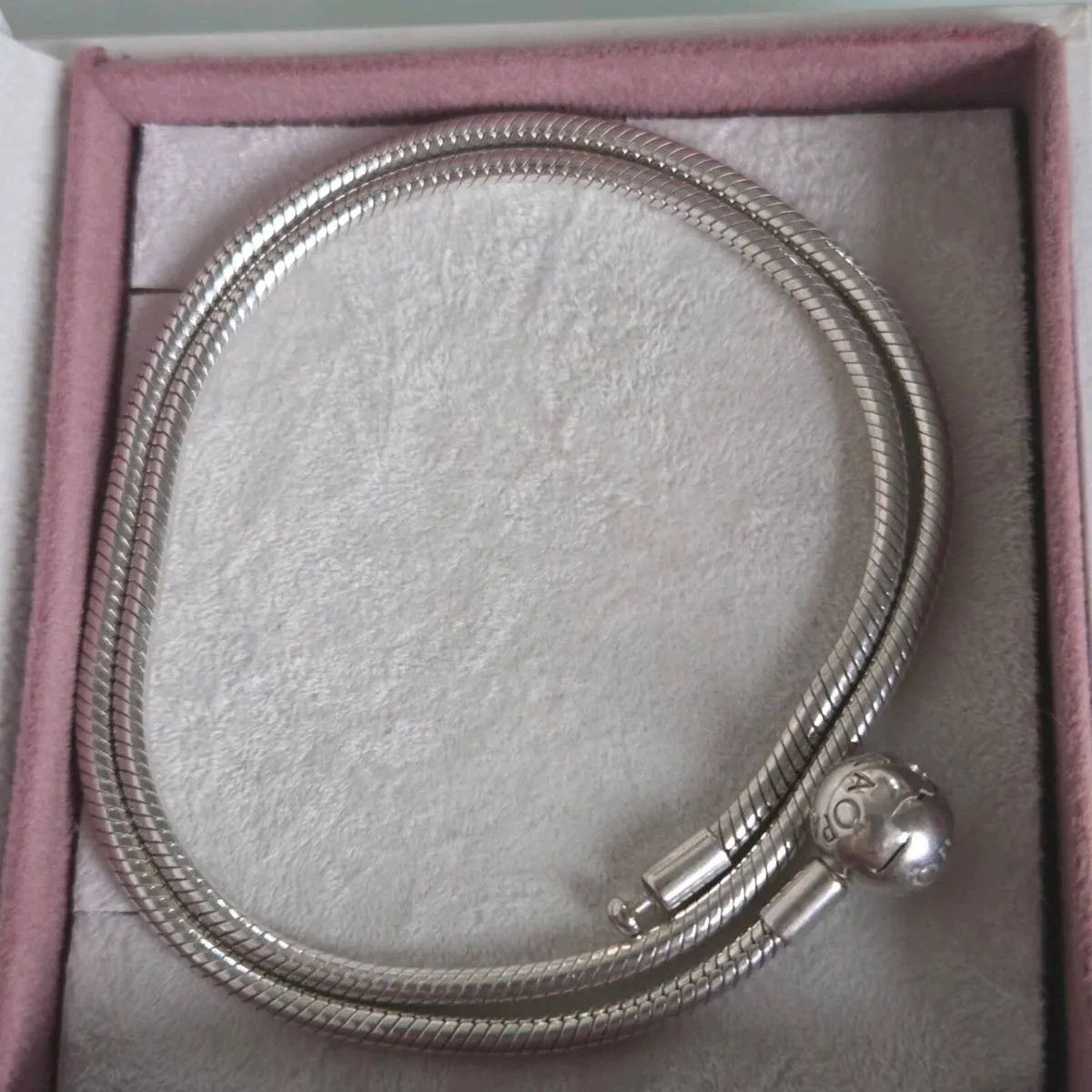 Pandora necklace moment claps excellent condition - Image 3