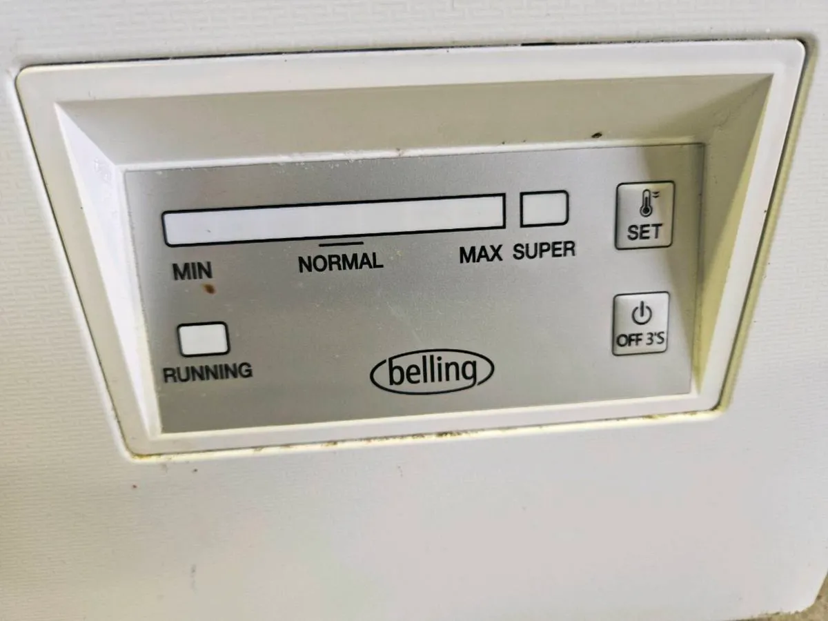 Chest Freezer - Image 3