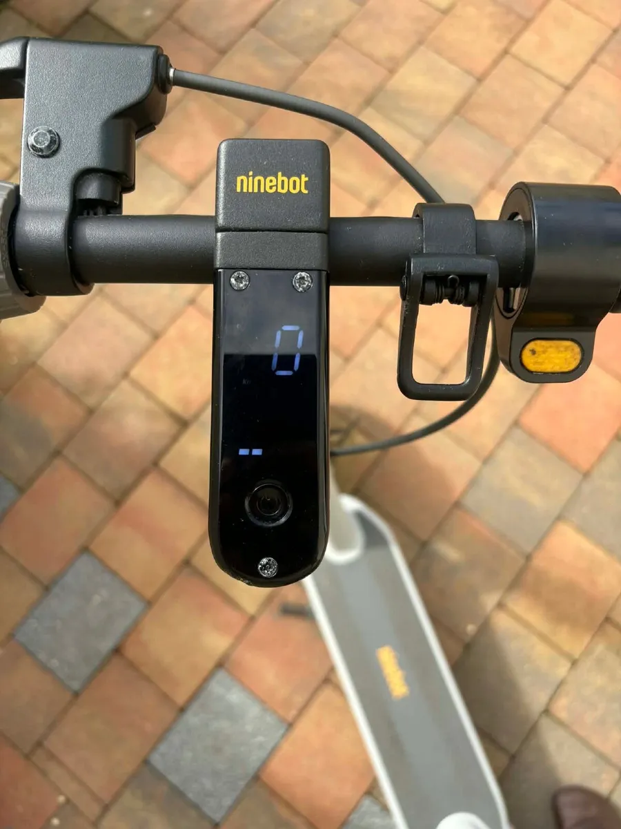 Electric scooter - Image 2