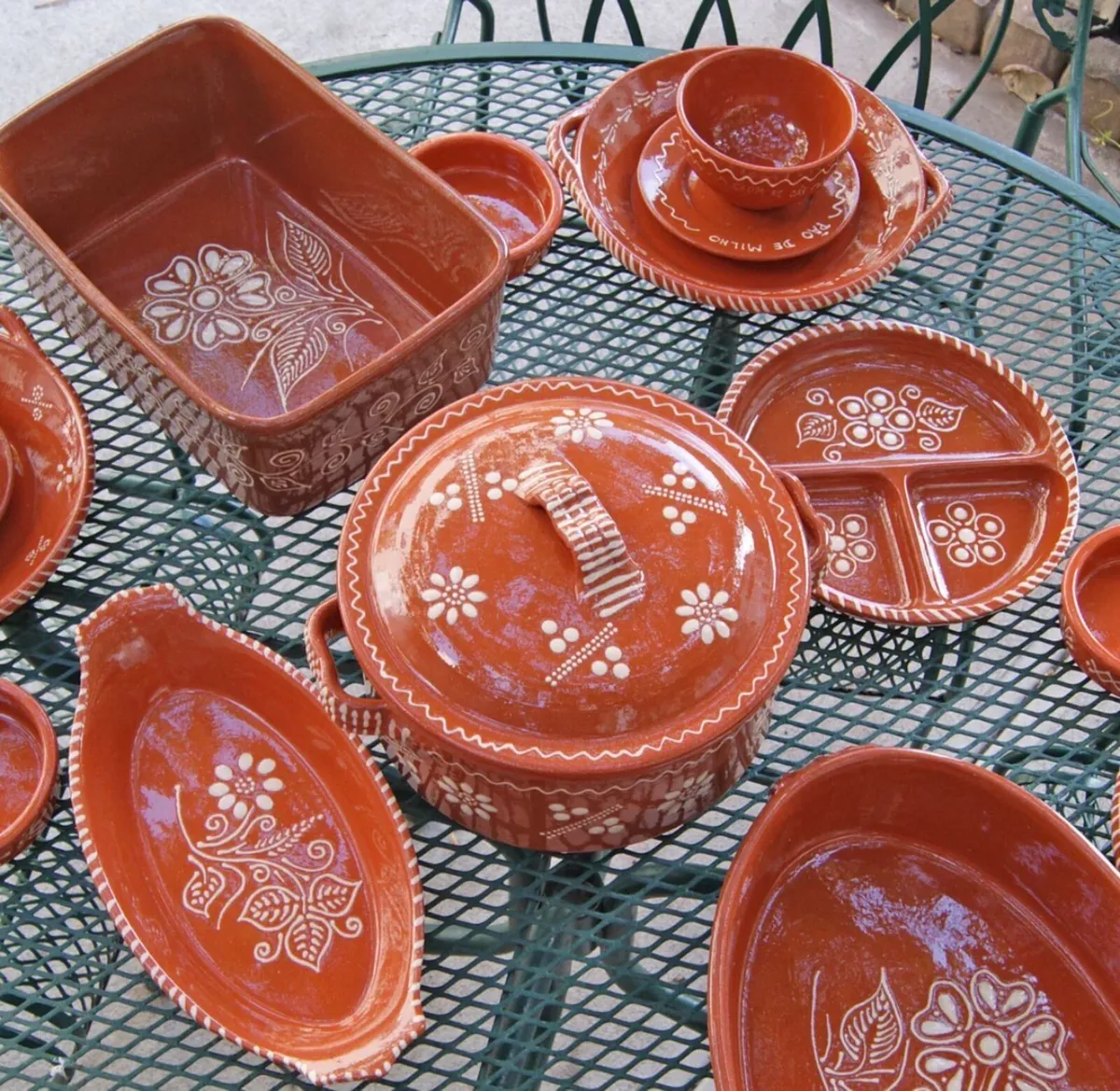 Earth Clay Ceramics - Image 1