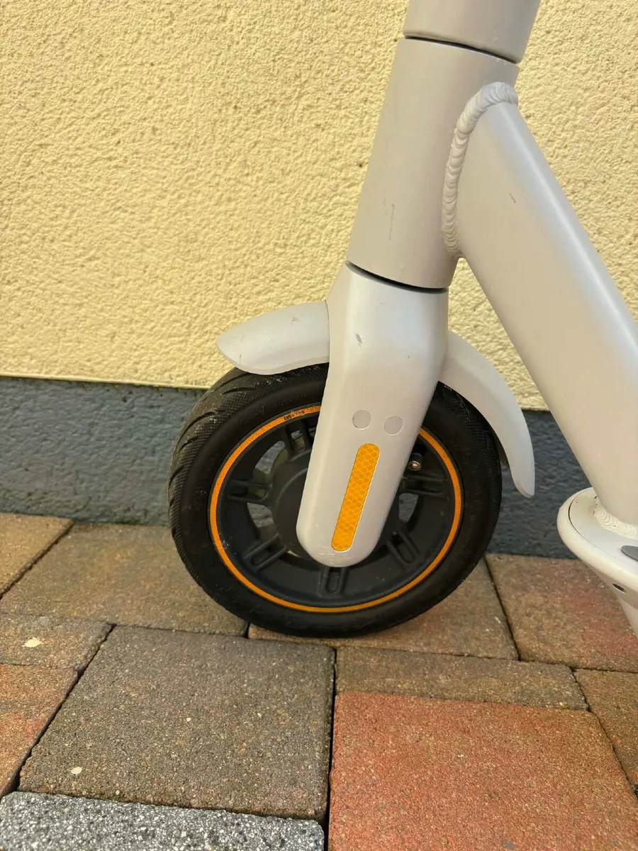 Electric scooter - Image 3